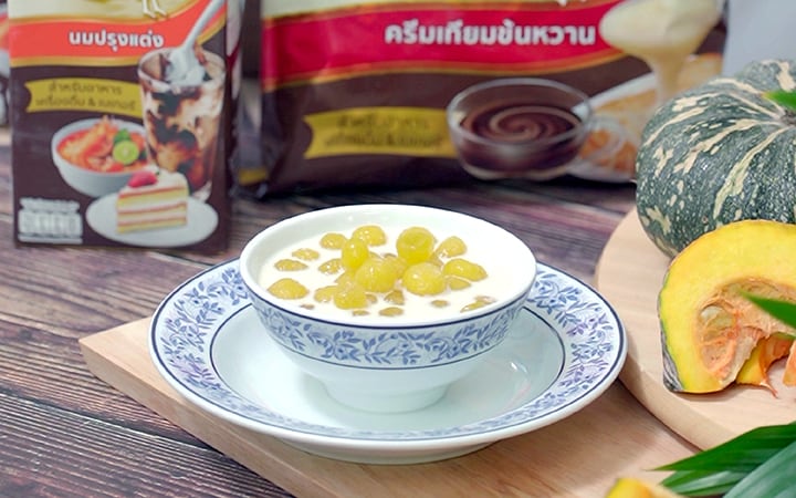 บัวลอยฟักทองแก้วนมสด