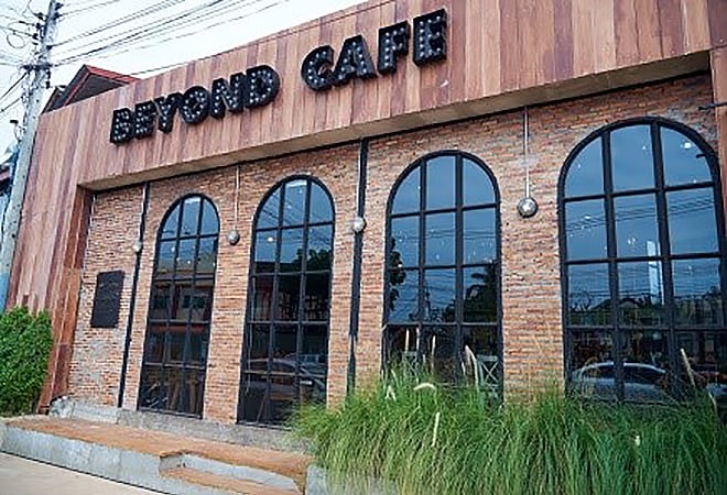 beyond_cafe_01