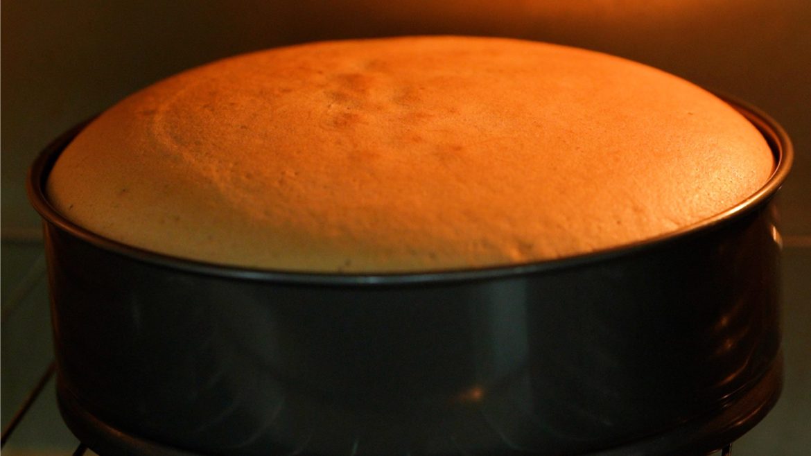 ขั้นตอนการทำเค้กลอดช่องเผือกหอม จากนมข้นจืด ตรานกเหยี่ยว ฟอลคอน