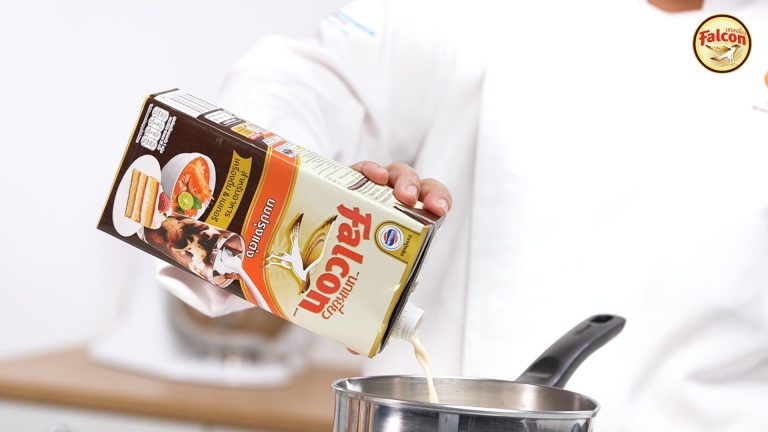 ขั้นตอนการทำหน้าสังขยาชาไทย จากผลิตภัณฑ์นมข้นจืด ตรานกเหยี่ยว ฟอลคอน และ ข้นหวาน ตรานกเหยี่ยว ฟอลคอน (ฟอลคอนถุงบีบ)