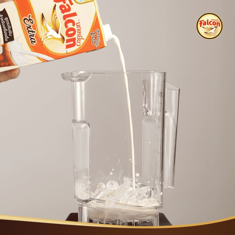 ขั้นตอนการทำชาเขียวโรสมิลค์เชค จากผลิตภัณฑ์ ตรานกเหยี่ยว ฟอลคอน