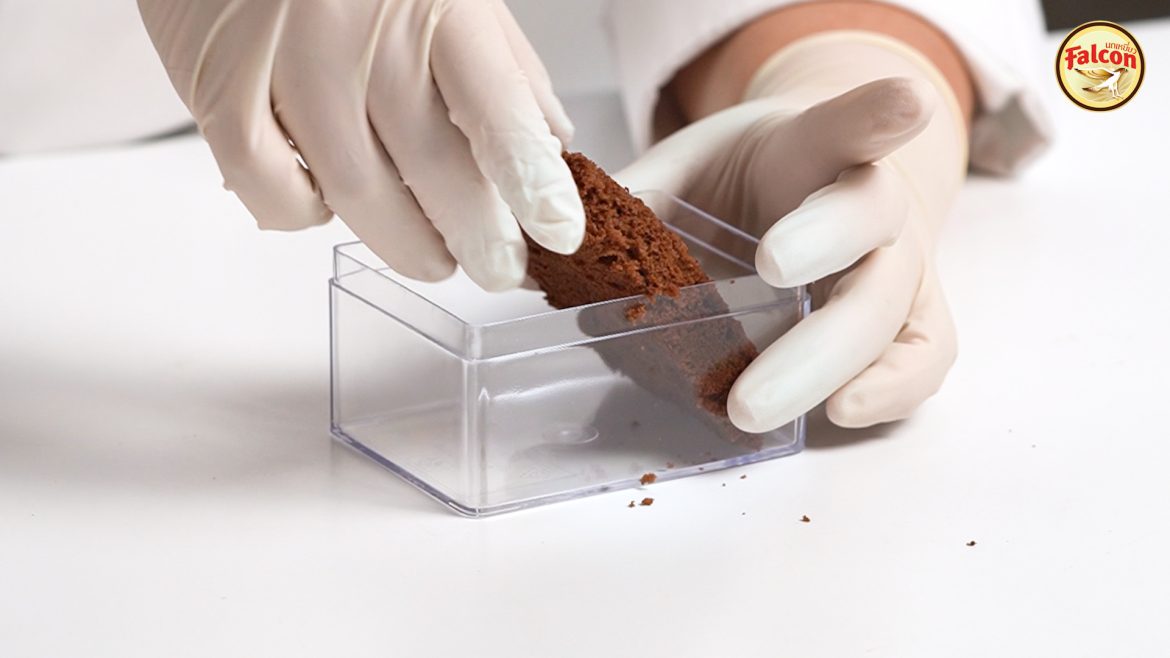 ขั้นตอนการทำซอสช็อกโกแลต จากผลิตภันฑ์นมข้นจืด ตรานกเหยี่ยว ฟอลคอน